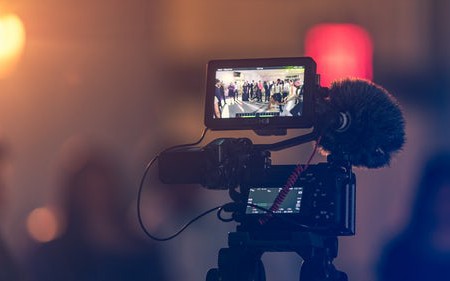 Broadcasting Messages to WebSocket API Clients