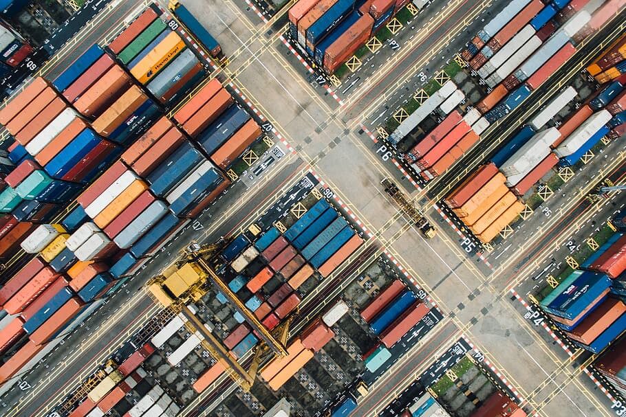 How to: run a cost effective blue green like deployment using ECS or Fargat